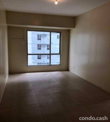 2 Bedrooms Condo with 1 Parking at Vertis North