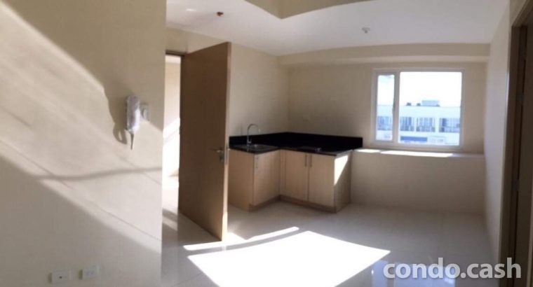 1 Bedroom Corner Unit Condo